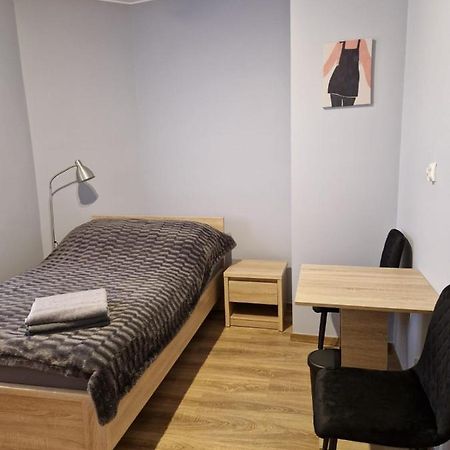카토비체 Apartament Przybudowka 아파트 외부 사진