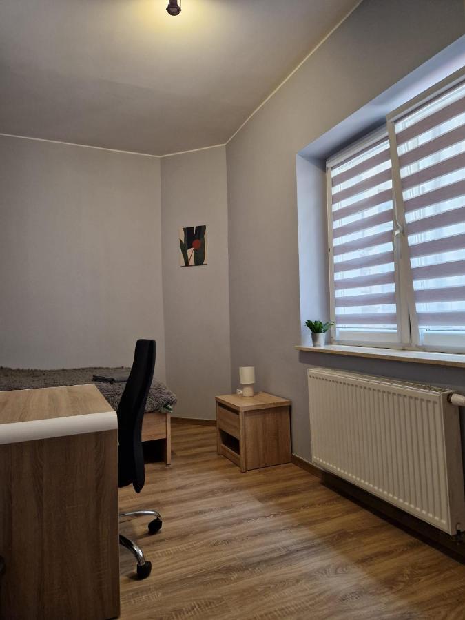 카토비체 Apartament Przybudowka 아파트 외부 사진